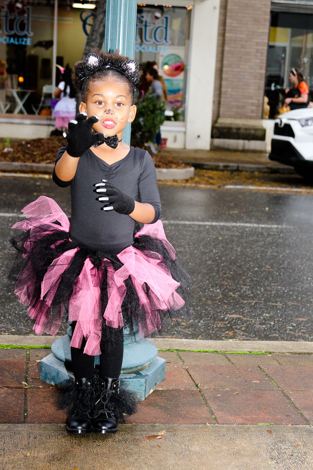 Halloween Trick or Treat Downtown Morganton 2019-9549.JPG